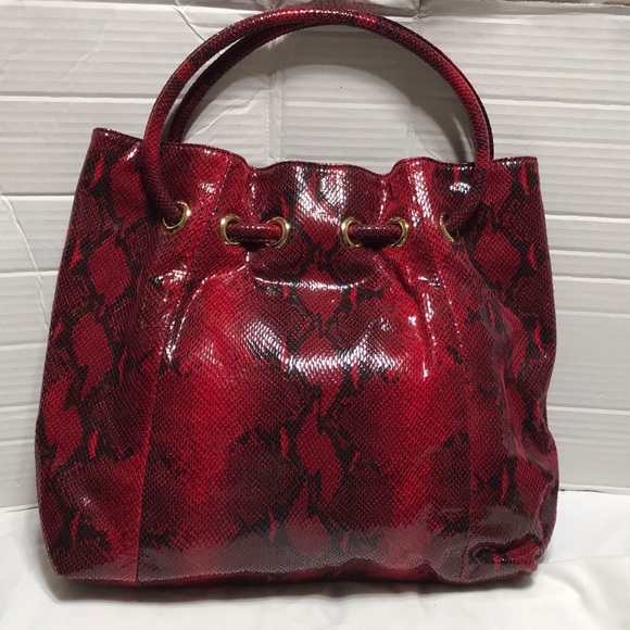 Gianni Bini Handbags - Gianni Bini faux snakeskin embossed tote. NWOT